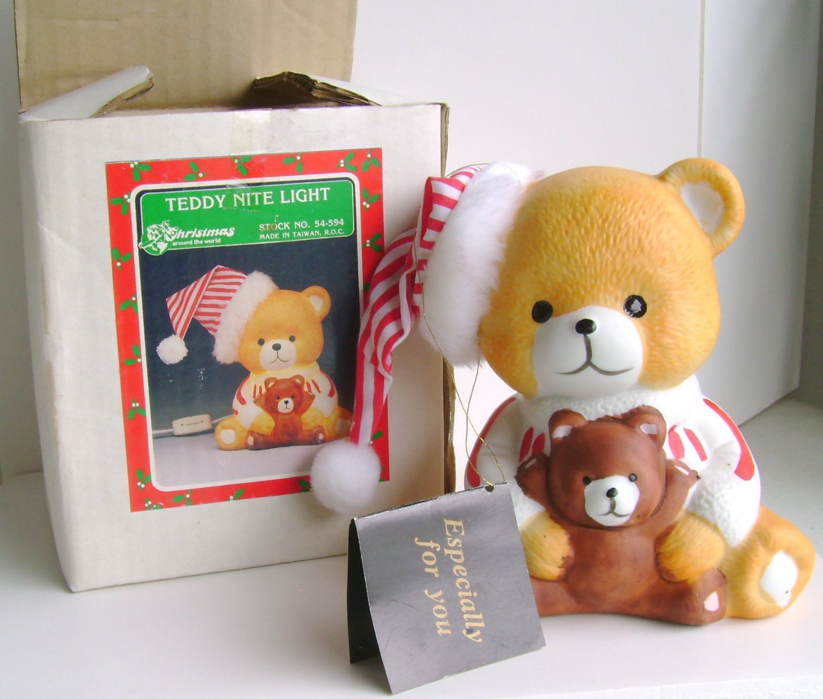 Vintage Christmas Around the World Teddy Nite Light Ceramic Roll Switch
