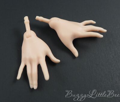 Ever After High Doll Raven Queen Replacement Pair of Hands