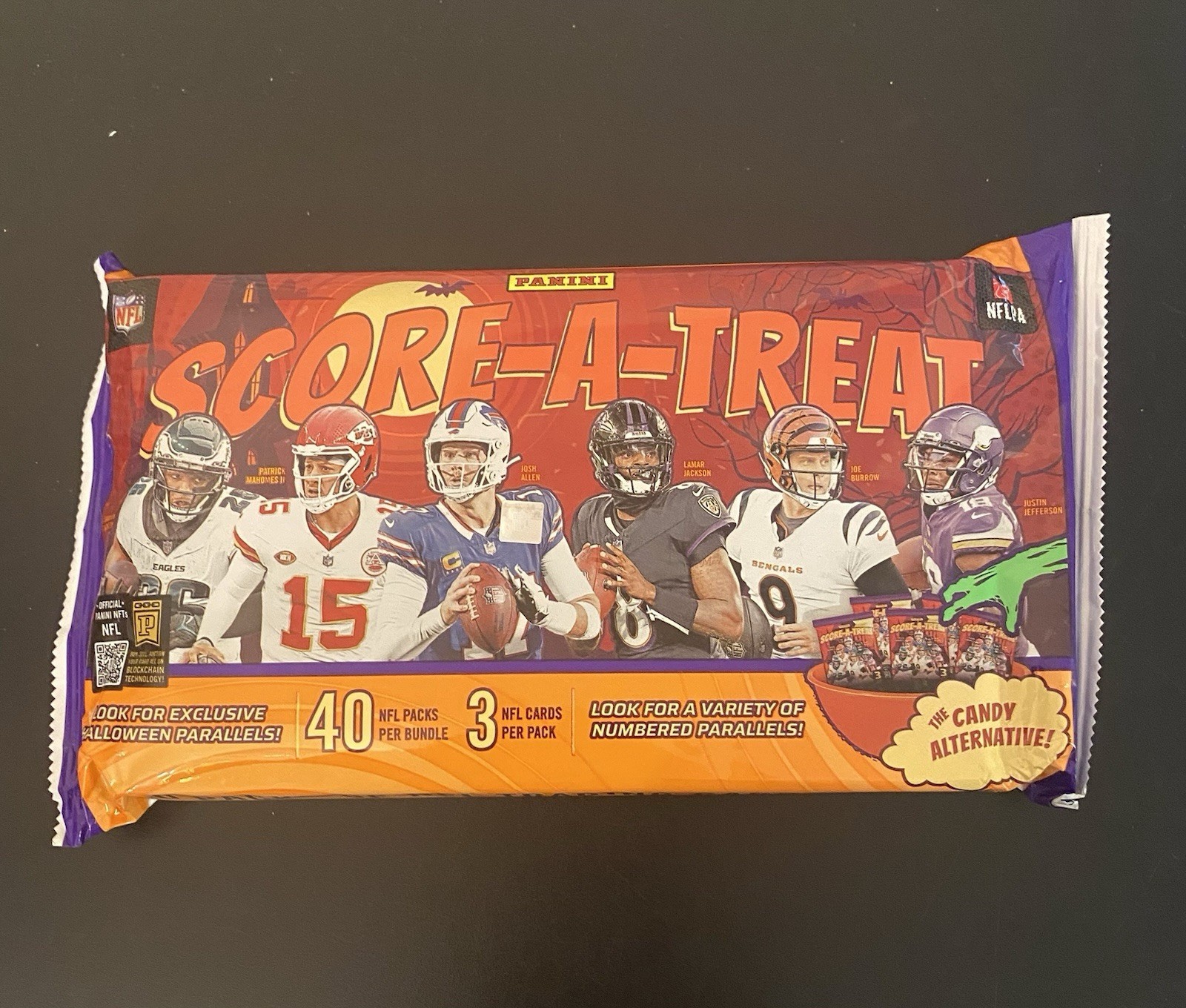 2025 Panini Score-A-Treat Halloween NFL Football Treat Sealed Bundle 40 Pack Box