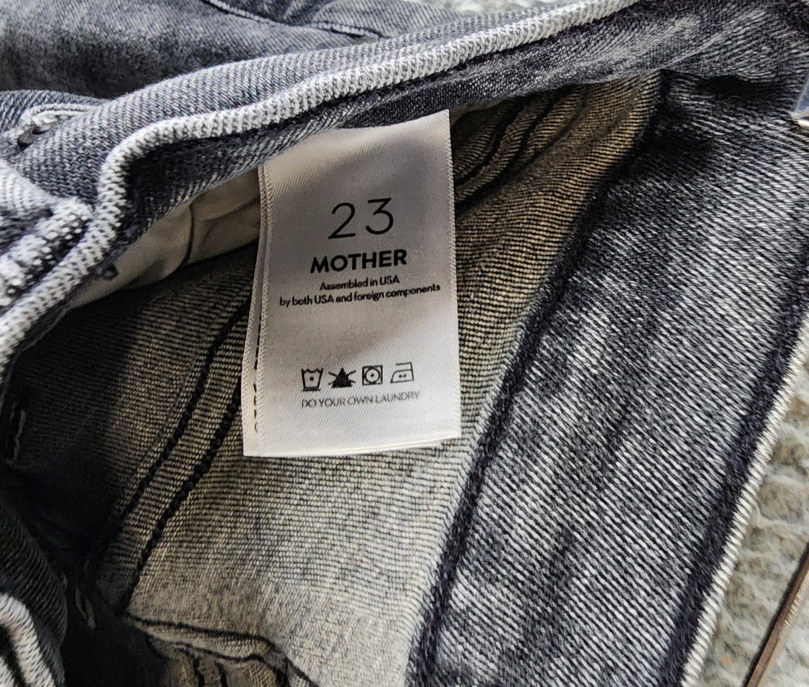 MOTHER The Mid Rise Rider Skimp Jeans Women's 23 I Hate Snakes Button Closure - Picture 11 of 16
