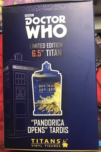 Titans Doctor Who Pandorica Opens Tardis 6.5” HOT TOPIC Limited Edition Vinyl