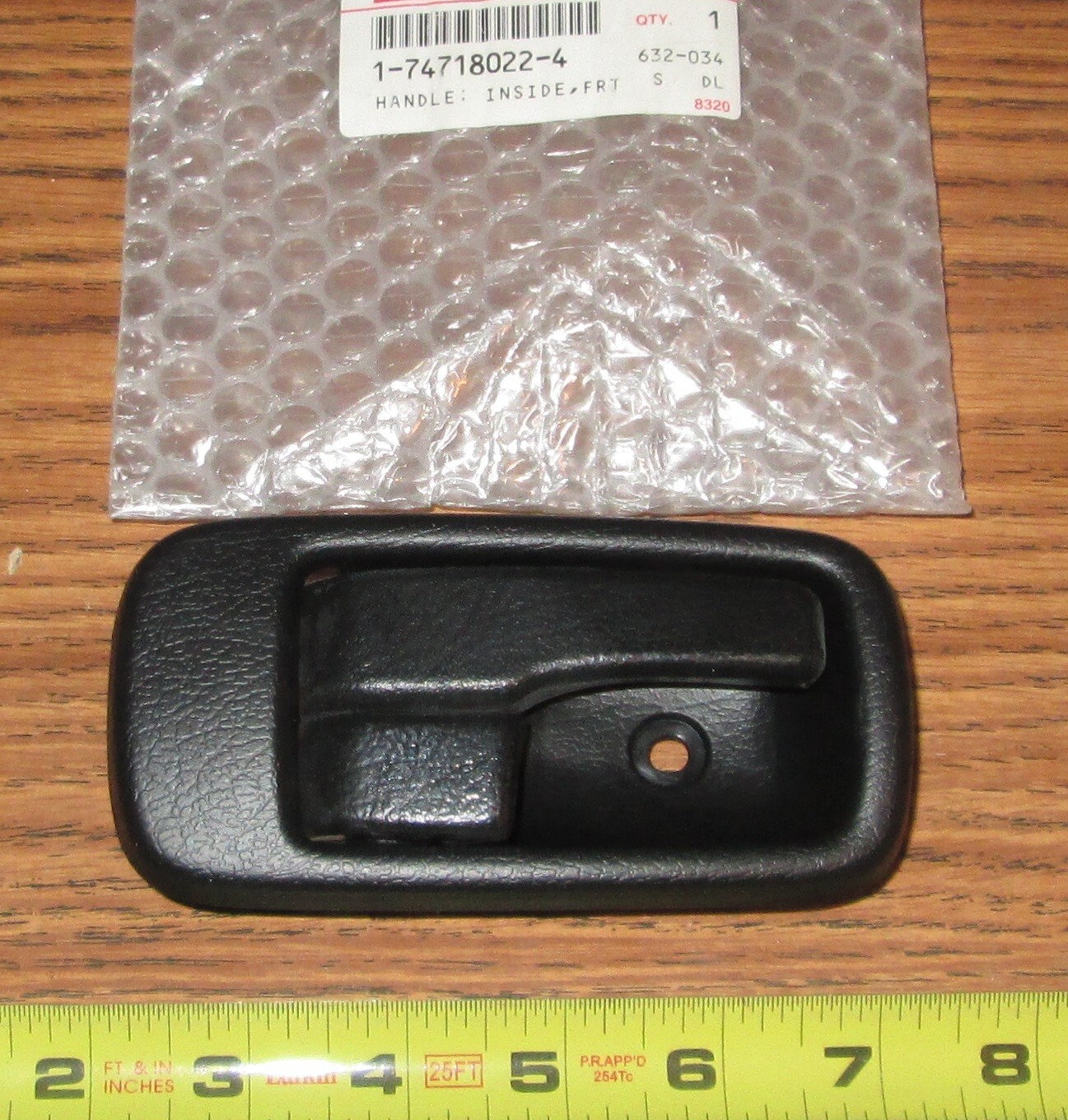 ISUZU Front Door Inside Handle 1-74718022-4, 1747180224, GM 97718952 ~ 10PE1 ISUZU Front Door Inside Handle 1-74718022-4, 1747180224, GM 97718952 ~ 10PE1