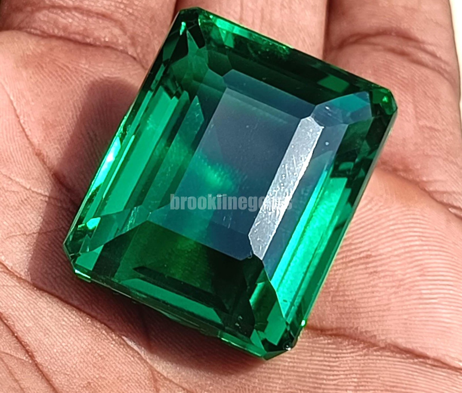 Brilliant 103.35 Ct Emerald Cut Natural Green Emerald Loose Gemstone EGL 5AOE