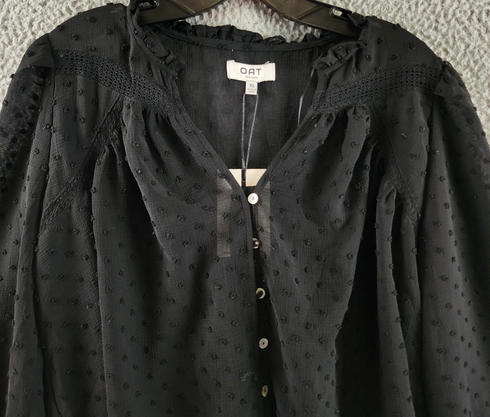 OAT New York Long Sleeve Blouse Women's XS Black V-Neckline Front Button Closure - Picture 4 of 14
