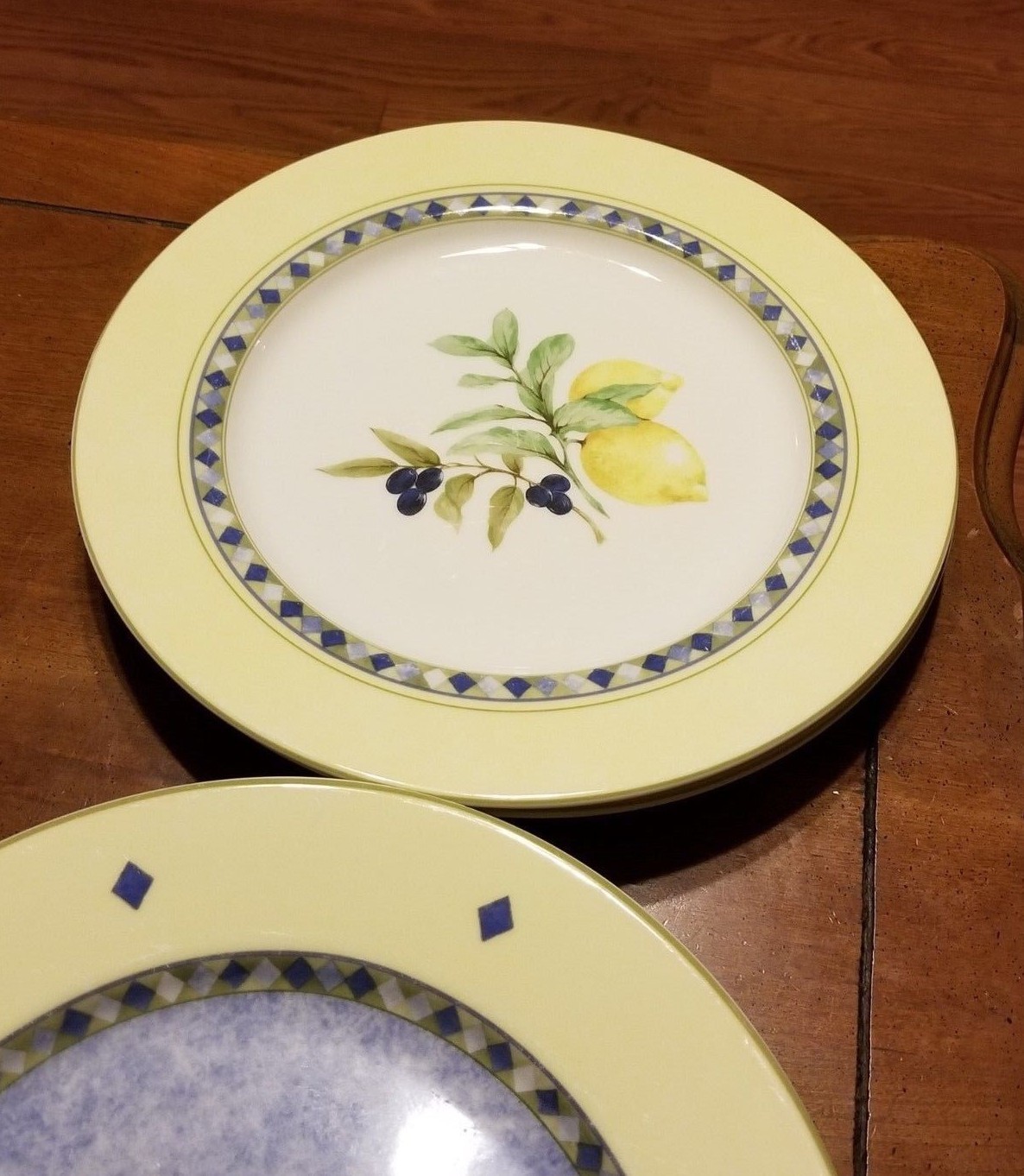 ROYAL DOULTON china CARMINA TC1277 pattern Set of 7 Dinner Plates 11