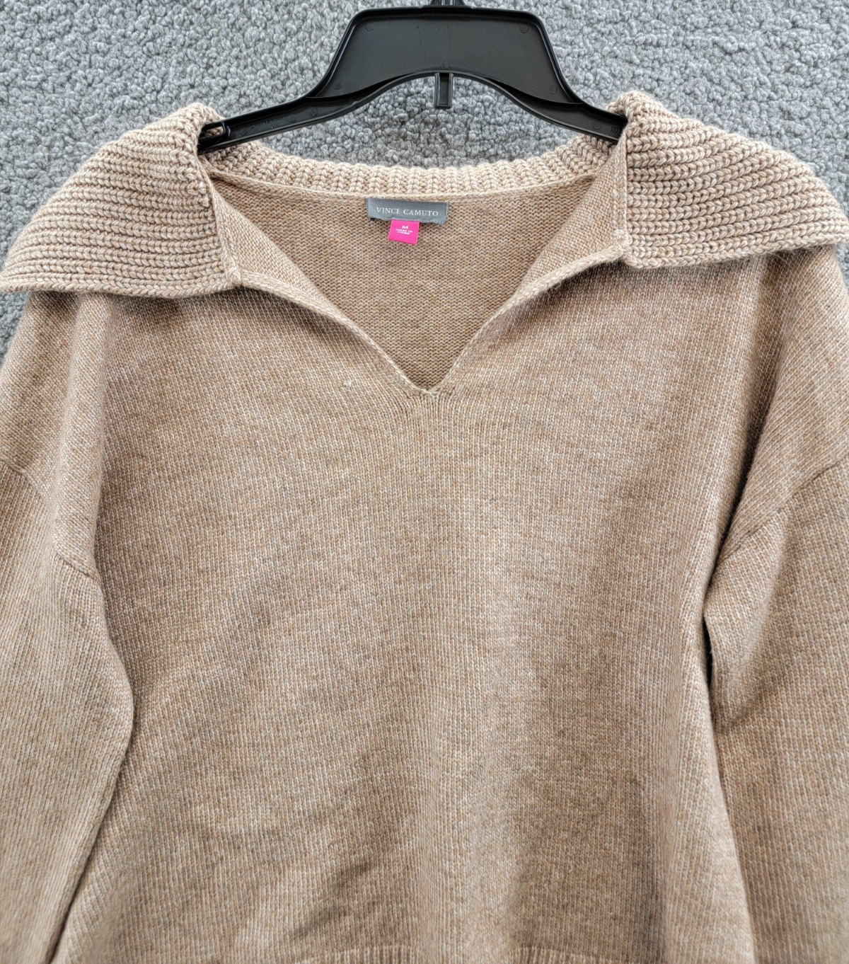 Vince Camuto V-neck Spread Collar Sweater Women's M Almond Beige Pullover - Picture 3 of 18