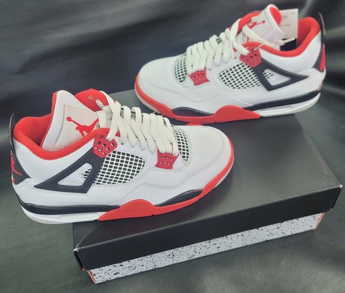 靴 Nike Air Jordan 4 Retro OG \"Fire Red\" Air Jordan 4 'Fire Red' Release Date. Nike SNKRS