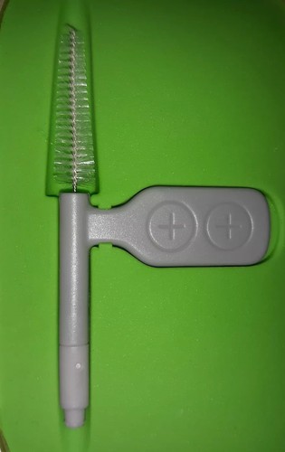 (2) PHONAC V90 Hearing Aids (Used) With Carry Case And Batteries