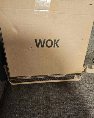 wok pan with lid