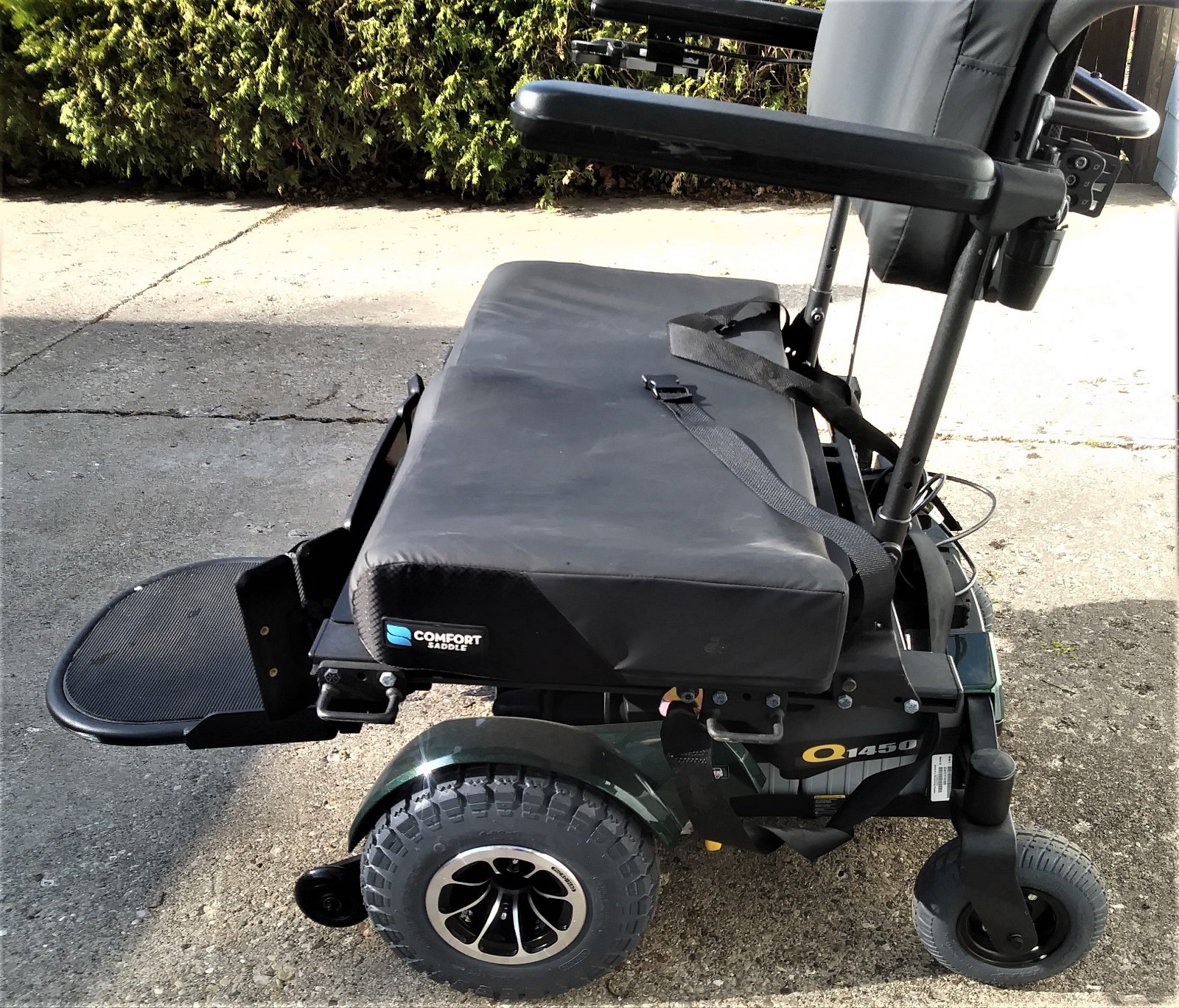 Quantum  Large Power Chair
