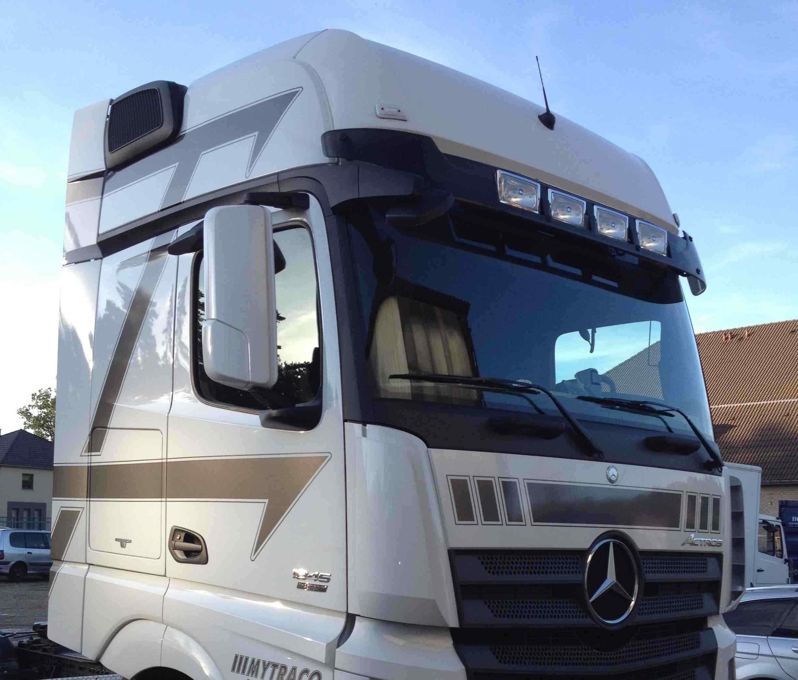 mercedes actros sun visor