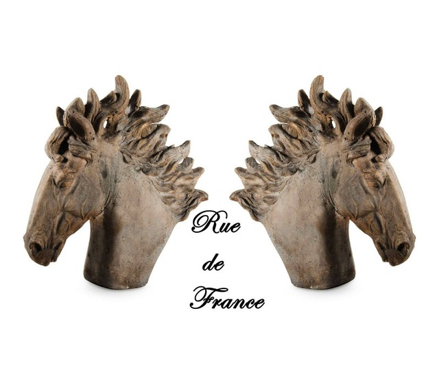 VINTAGE HORSE HEADS GARDEN STATUES GATE POST FINIALS Pots & Garden