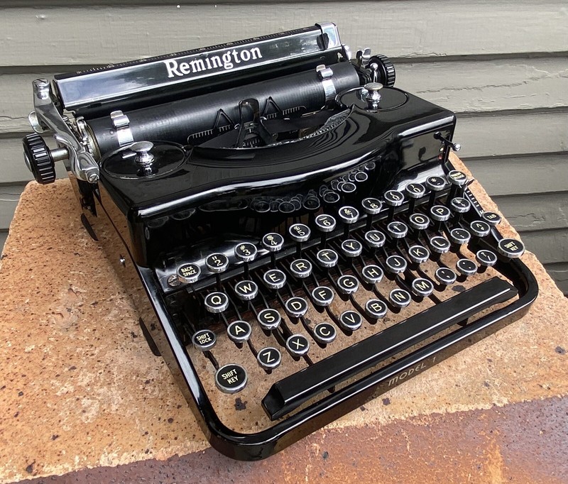 1928 Remington Portable on the Typewriter Database