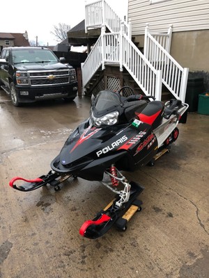 2005 Polaris 900 Switchback snowmobile