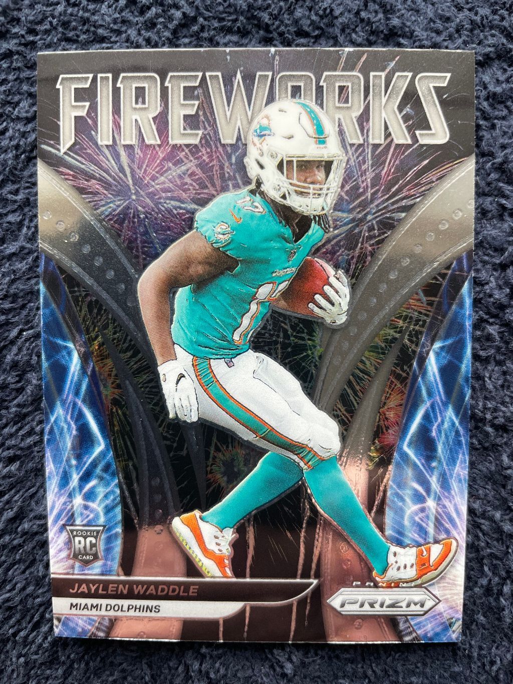 Jaylen Waddle #F-5 - 2021 Panini Prizm - Fireworks Rookie Jaylen Waddle #F-5 - 2021 Panini Prizm - Fireworks Rookie