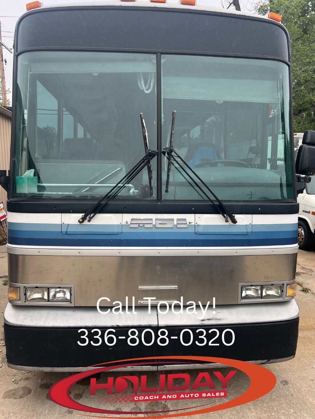 Owner 1998 MCI 102D3 for sale!