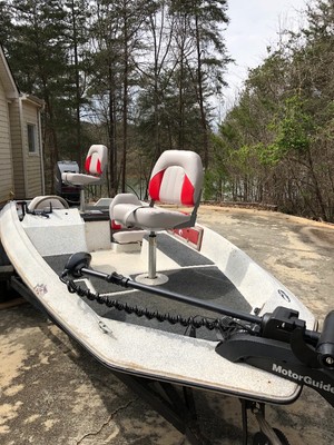 Winner bass boat with 1998 mecury force engine, Xi5 trolling motor +2x Lowrance