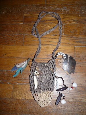 URARINA PERU AMAZON INDIAN  SMALL CHAMBIRA BAG W/ ADORNMENTS