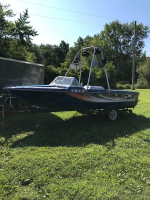 1986 ski supreme boat and trailer