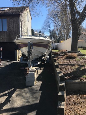 1986 Sun Runner boat with trailer for sale