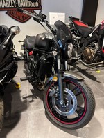 2021 KAWASAKI VULCAN S 650 IN MATT GRAPHITE AND ONLY 1985 MILES ON THE CLOCK.