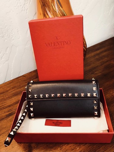 小物 VALENTINO GARAVANI wallet new, unused Valentino Garavani Rockstud Leather Zip Coin Purse/Card