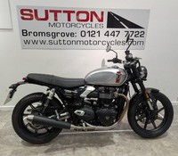 2025 TRIUMPH SPEED TWIN 900