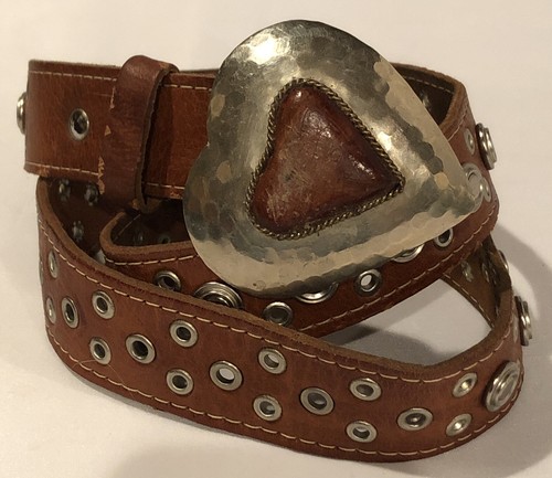 小物 BEP HEART STUDS BELT BROWN BEP HEART STUDS BELT BROWN – BlackEyePatch