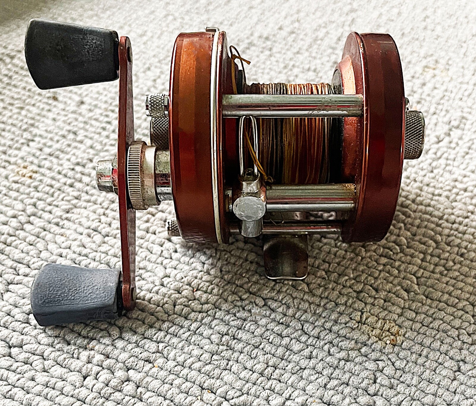 EXTREMELY NICE VINTAGE ABU AMBASSADEUR 4000D DIRECT-DRIVE FR