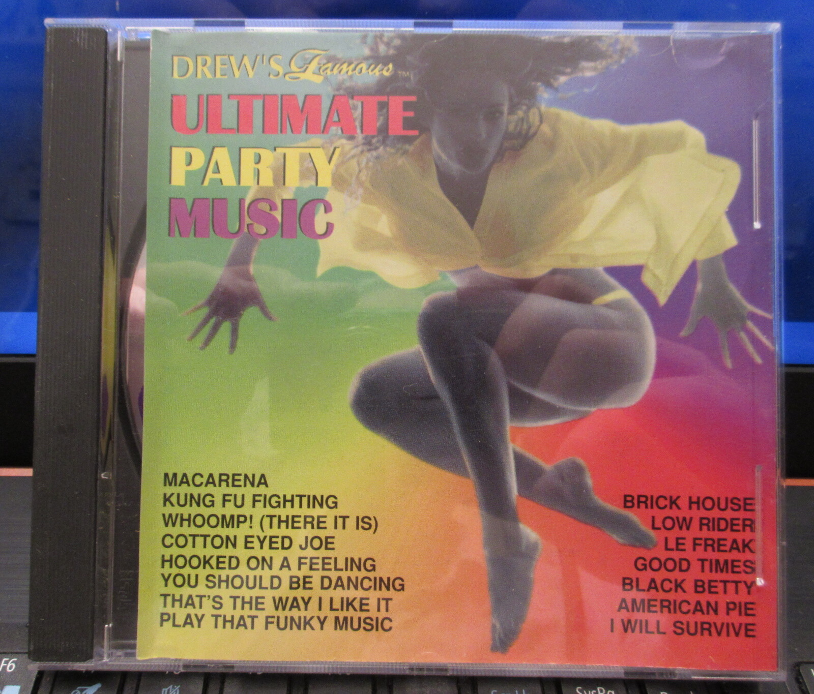 【新品未開封】DWE Family Dance Party DVD &CD Wiggles - Dance Party - Amazon.com Music