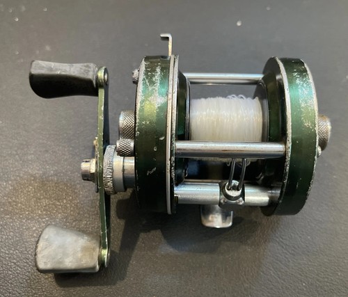 76年 B.A.S.S. ABU AMBASSADEUR 5500CDL Abu Garcia Ambassadeur 5500D Green Fishing Reel, Foot