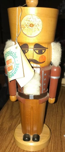 VINTAGE GERMAN NUTCRACKER 11” ERZGEBIRGISCHE VOLKSKUNST VEB EVK SEIFFEN
