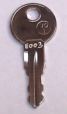 (2)  Hummer H2 Roof Rack Cross Bar Replacement Keys Cut to Key Code E003