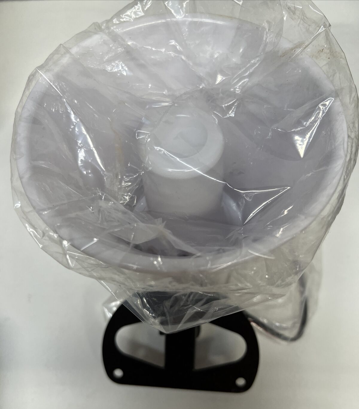 MC,  Model HS-5P , Indoor / Outdoor , High Impact White Plastic , 8 IHM 15W