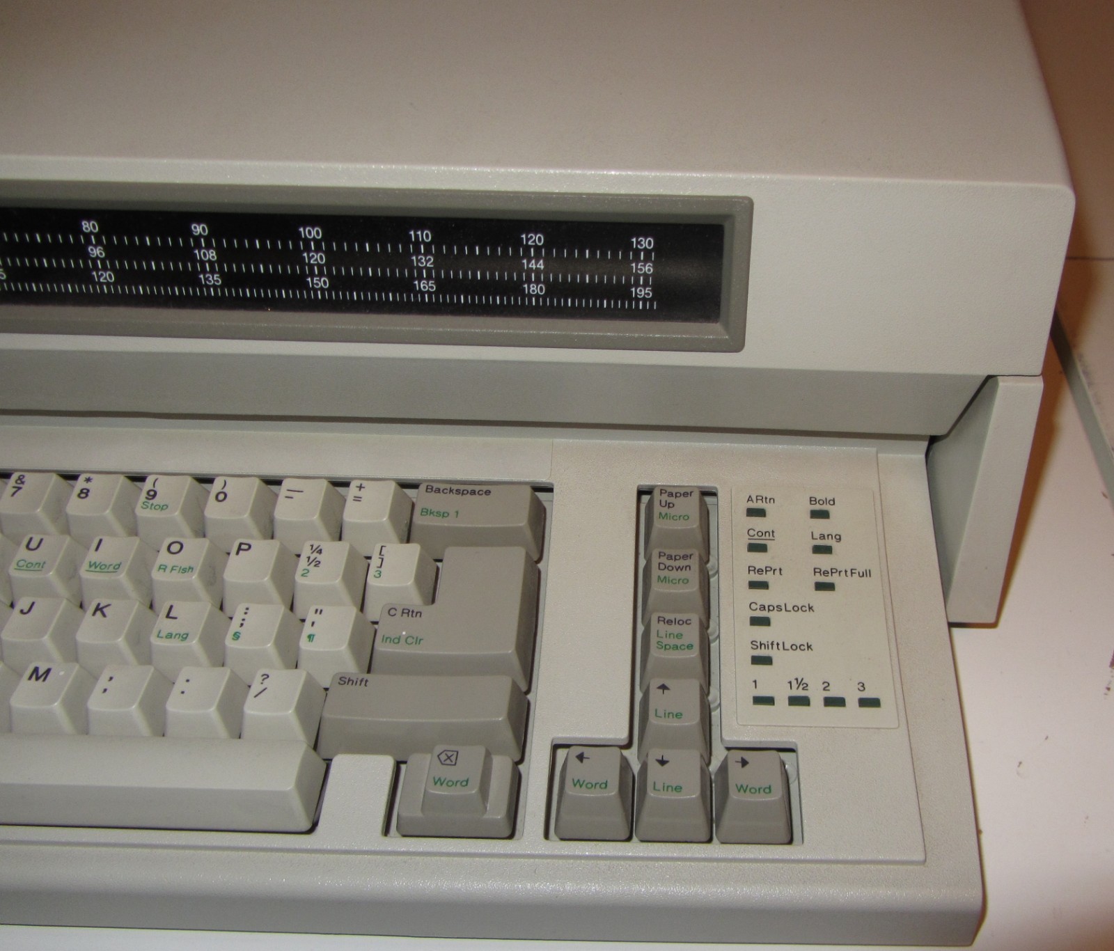 IBM WHEELWRITER 10, SERIES II TYPEWRITER