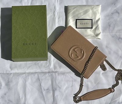 Gucci Soho Wallet on Chain Camelia Beige Leather Crossbody Clutch Bag NWT