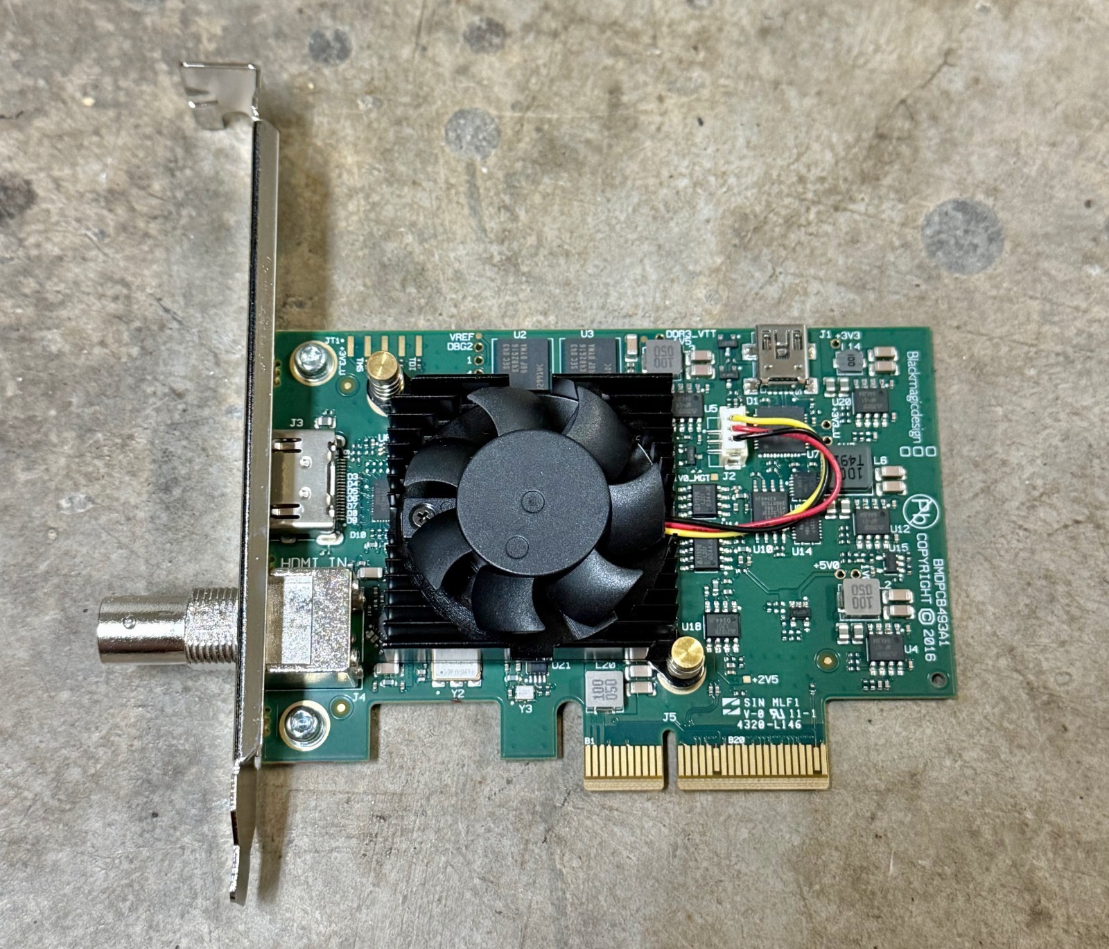グラフィックボード・グラボ・ビデオカード Blackmagicdesign DeckLink SDI 4K 6G-SDI Amazon.com: Blackmagic Design Decklink SDI 4K Capture