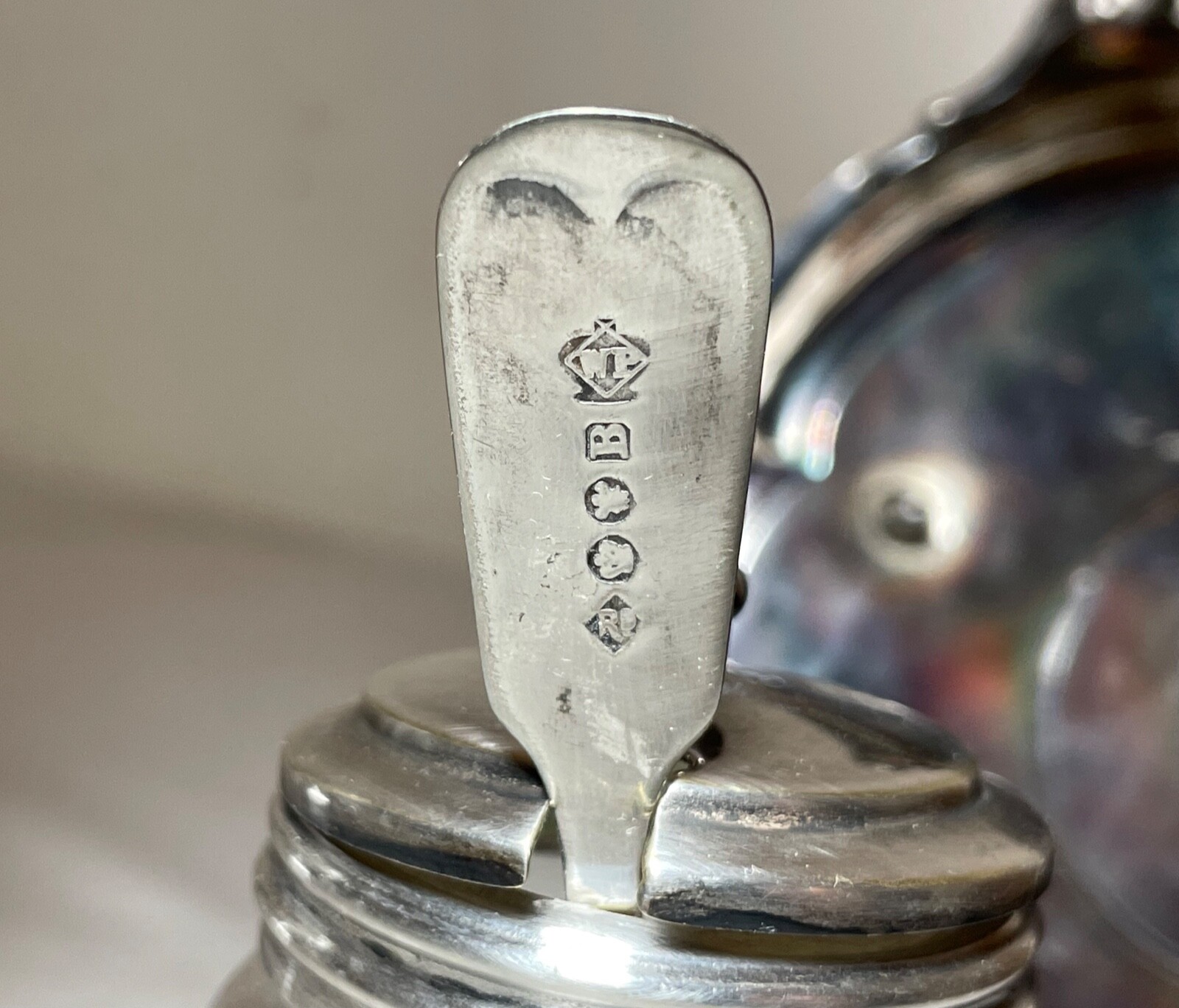 antique 1800's ornate cut crystal silver plate figural cruet condiment set caddy