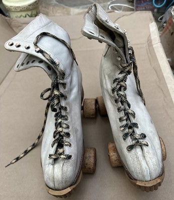 Antique Vintage Hyde Athletic Shoe Roller Skates 6, Chicago Wood Wheels, w/ Case