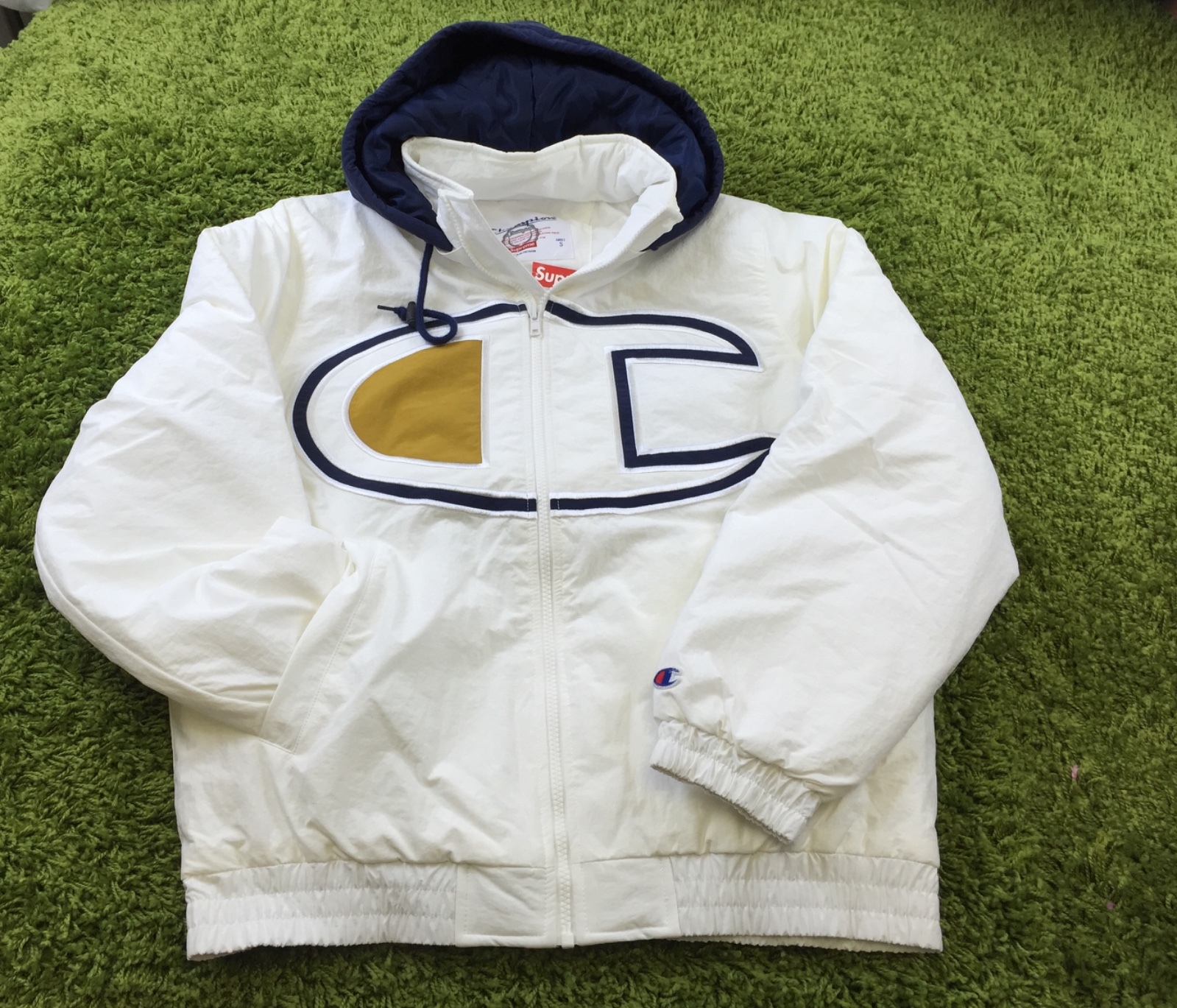 Supreme F W 2015 Champion White Puffy Hooded Jacket Size Small