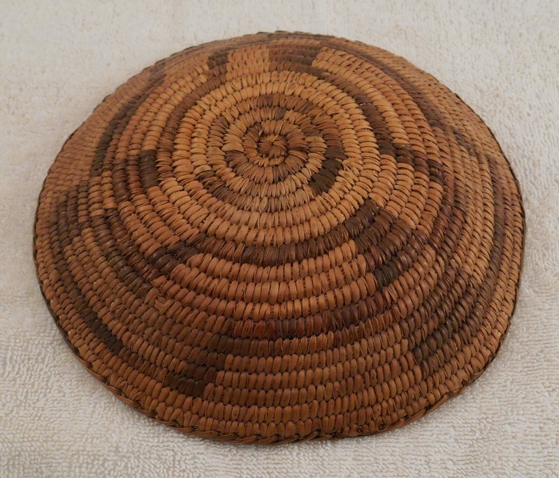 OLD ANTIQUE NATIVE AMERICAN APACHE? INDIAN COILED BASKET BOWL 8” (Early 1900’s)