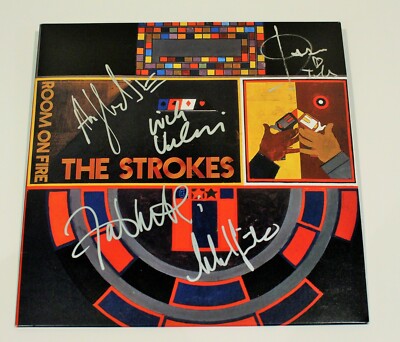 The Strokes – Room On Fire USオリジナル盤レコード THE STROKES BAND SIGNED 'ROOM ON FIRE' ALBUM VINYL RECORD