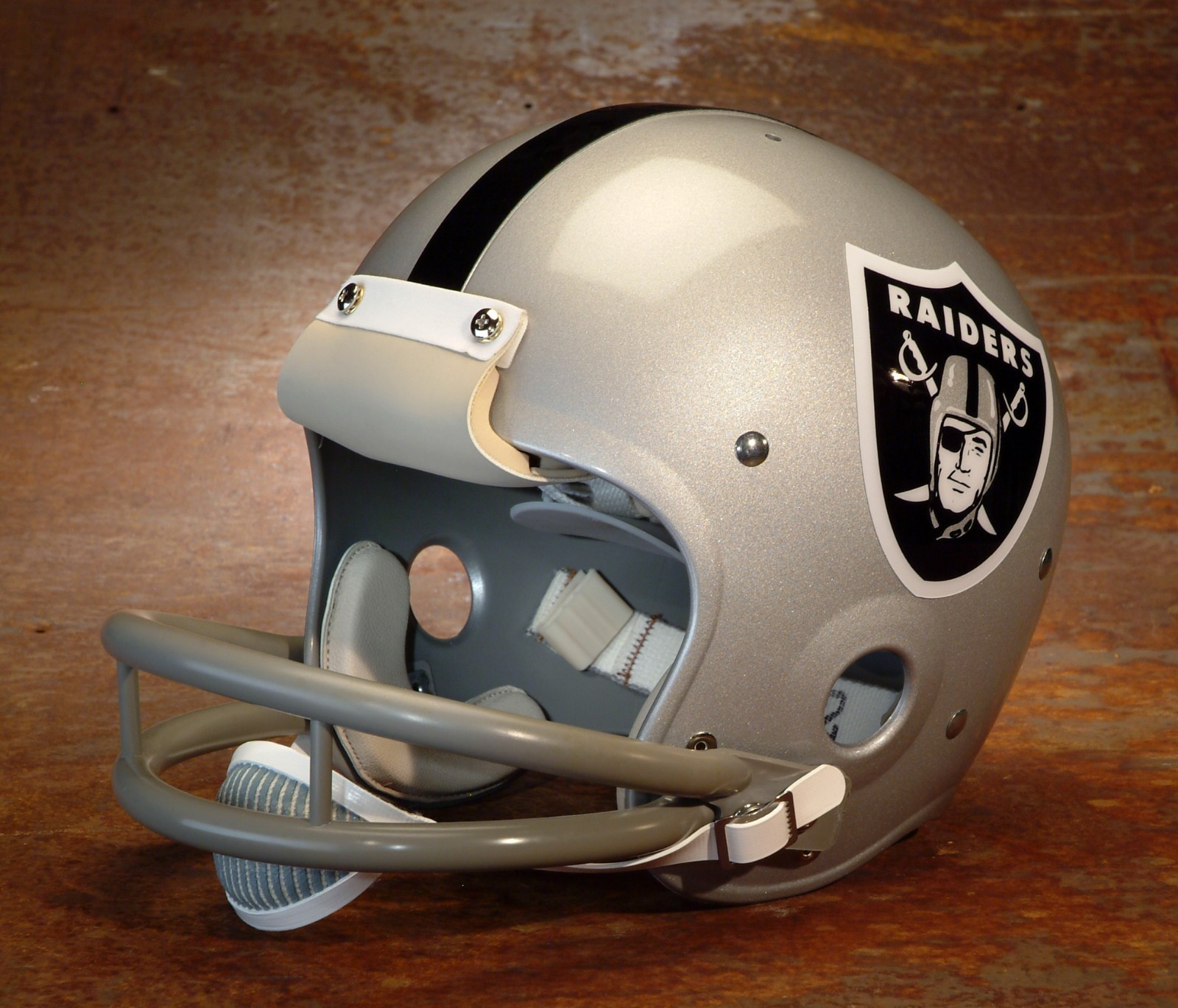 非常に高い品質 Oakland Raiders style NFL Vintage Football Helmet - CLIFF ウォームアップウェア