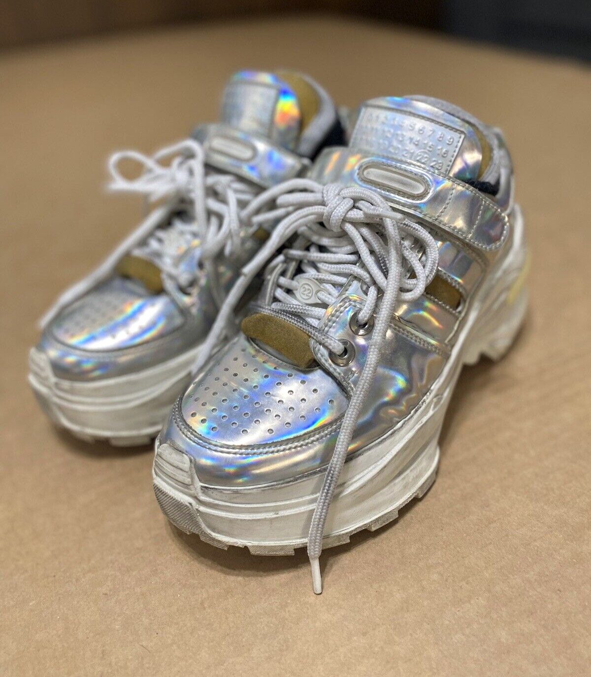 マルジェラ　35 Maison Margiela Retro Fit Women's Leather Low Top Sneakers