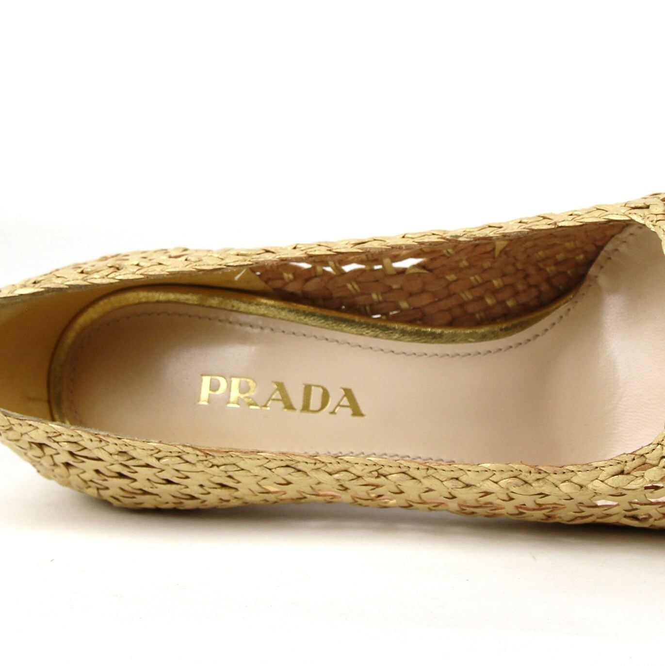 Pre-owned Prada Women's Gold Metallic Leather Woven Platform Pump Heel 1ip064