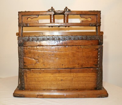 Primitives Antique 1700