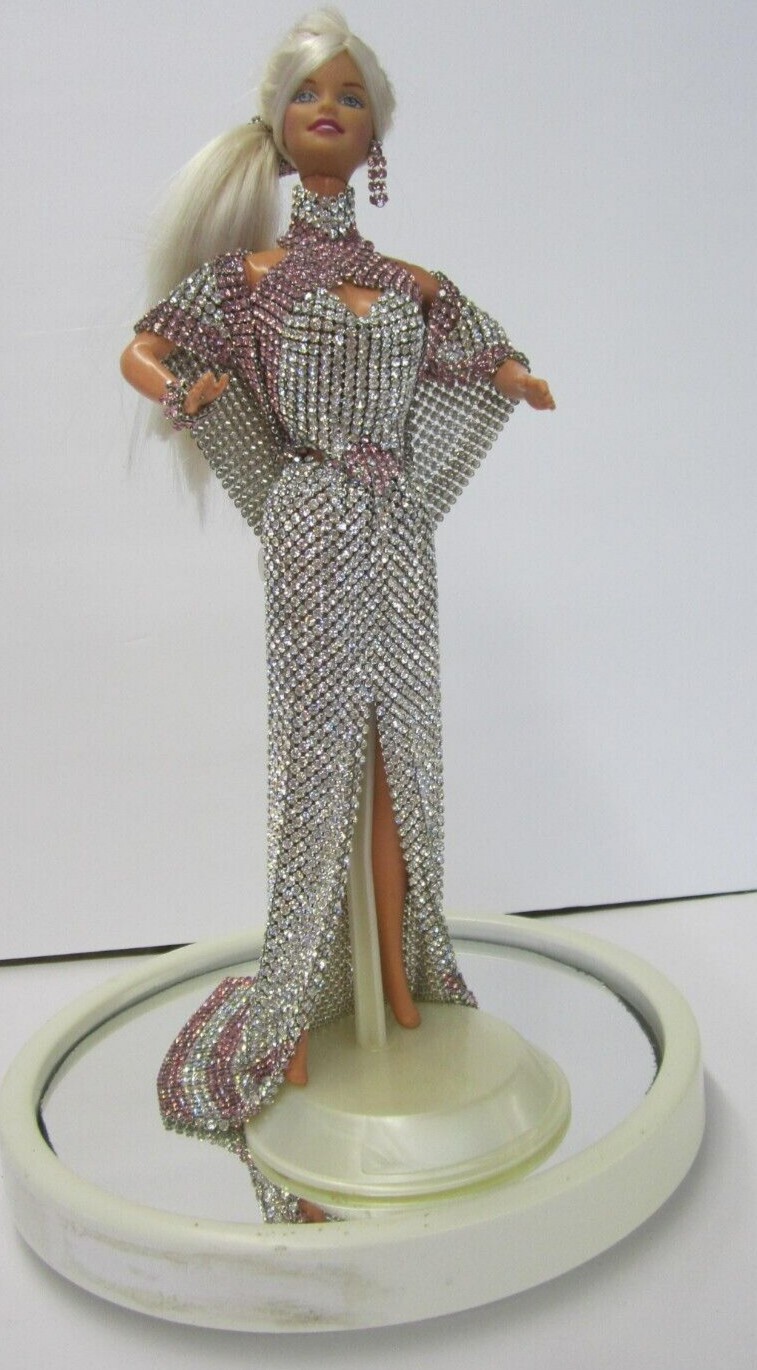 Ferrara Whiting and Davis Swarovski Crystal Mesh Collector