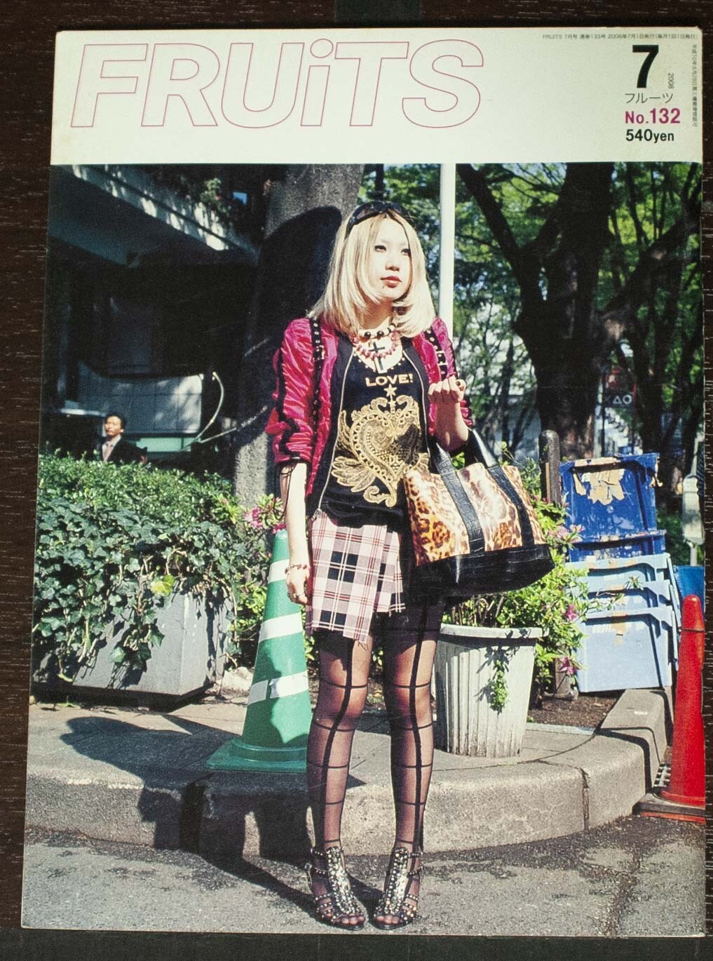 FRUiTS 2008 #132 Japanese Harajuku Street Fashion Wardrobe