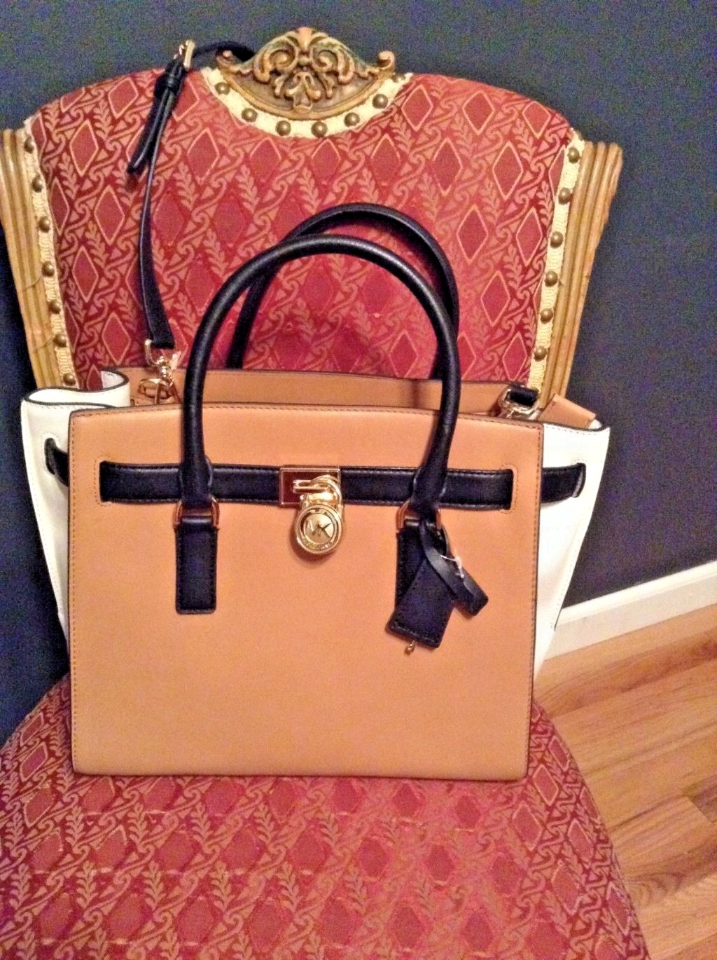 michael kors hamilton traveler