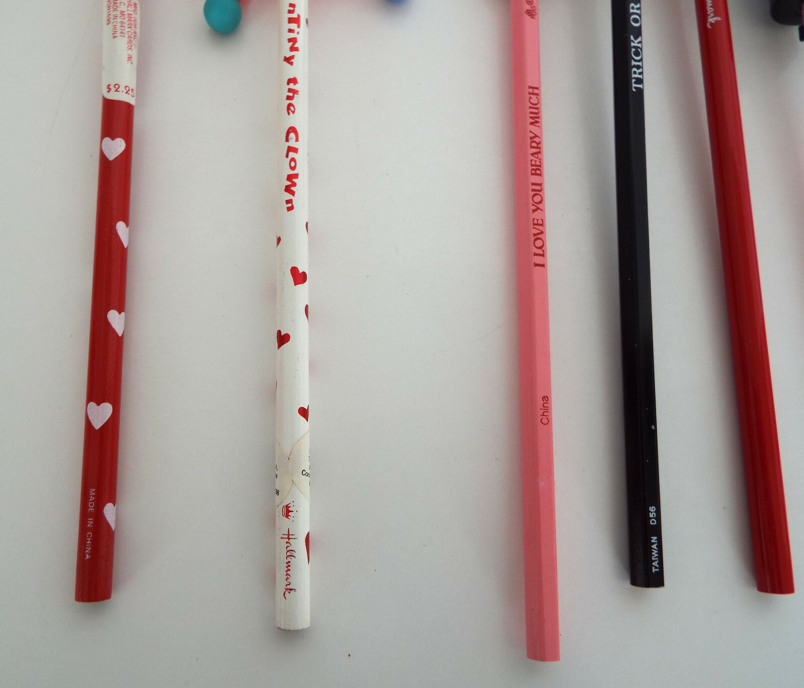 10 PENCILS TOPPERS Hallmark Russ Estate Lot Valentines Halloween Easter Pen NOS